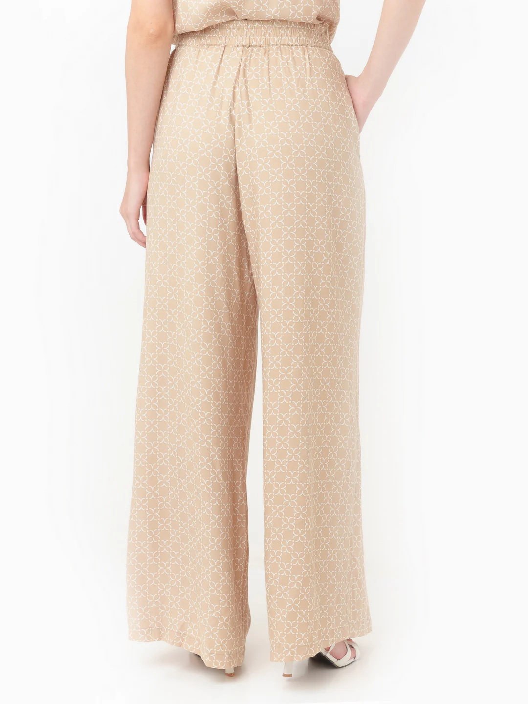 Beige Geometric Print Flared Trouser - Image 4