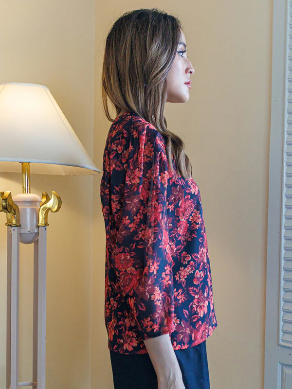 Black Floral Printed Basic Top - Image 3