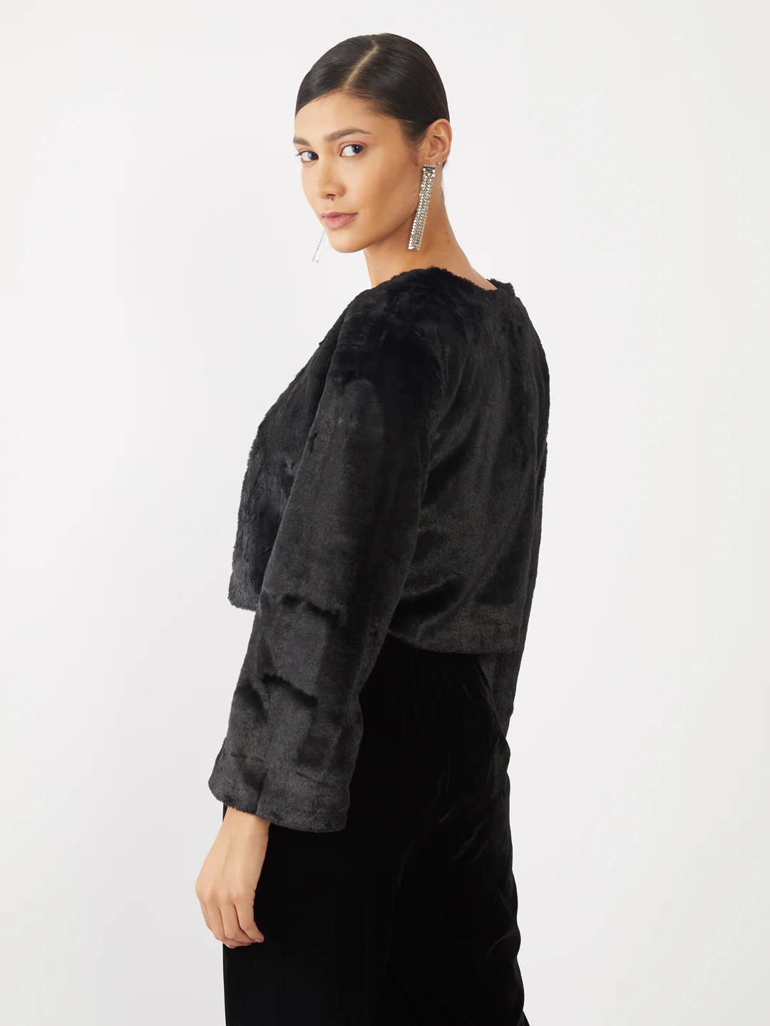 Black Solid Crop Jacket - Image 4