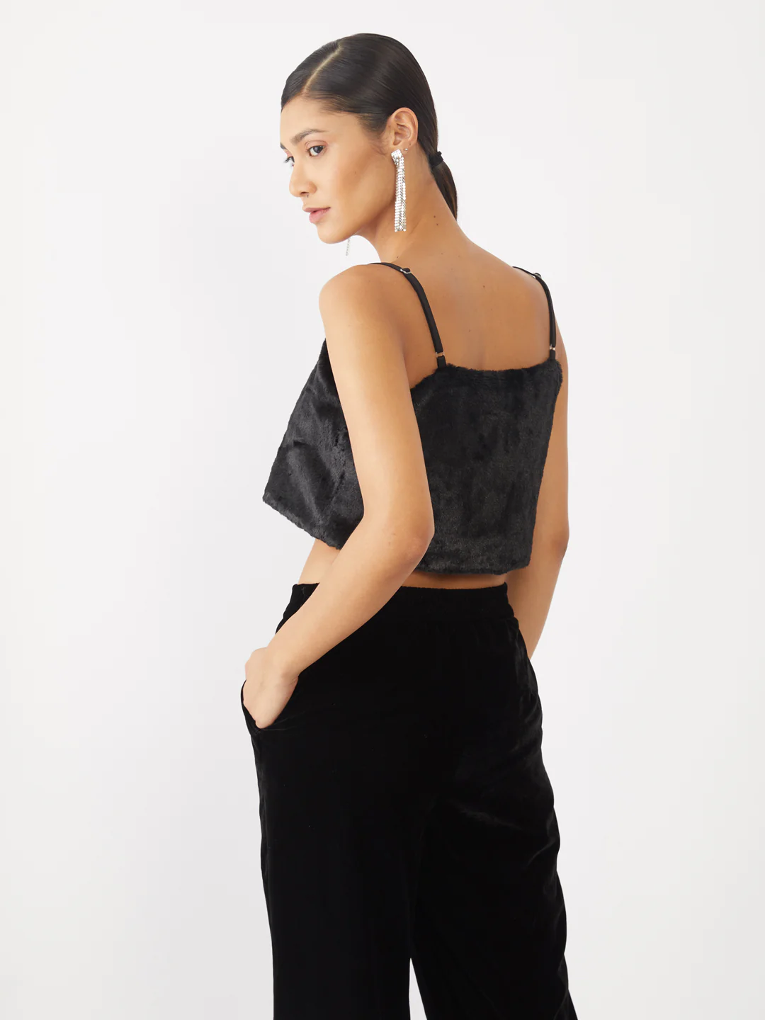 Black Solid Crop Top - Image 4