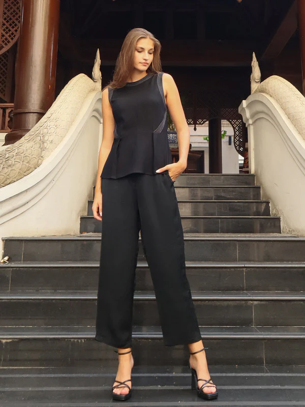 Black Solid Fitted Top - Image 5