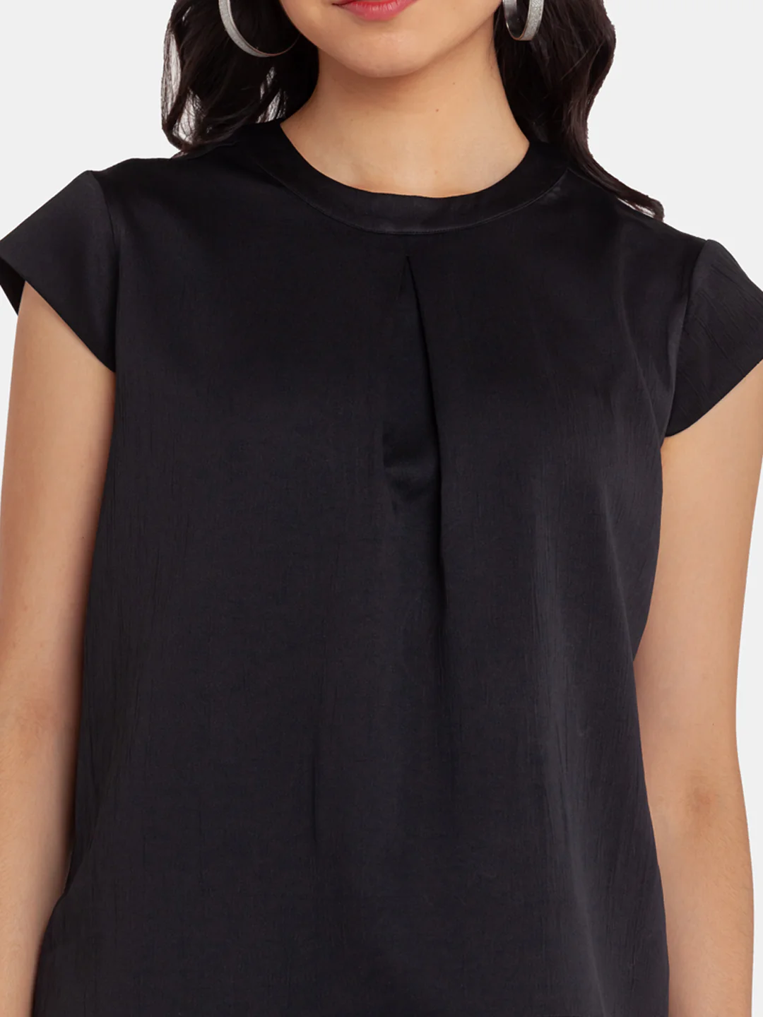 Black Solid Pleated Top - Image 6