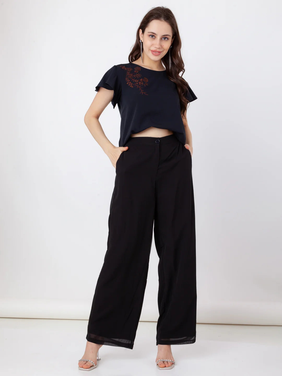 Black Solid Regular Top - Image 5