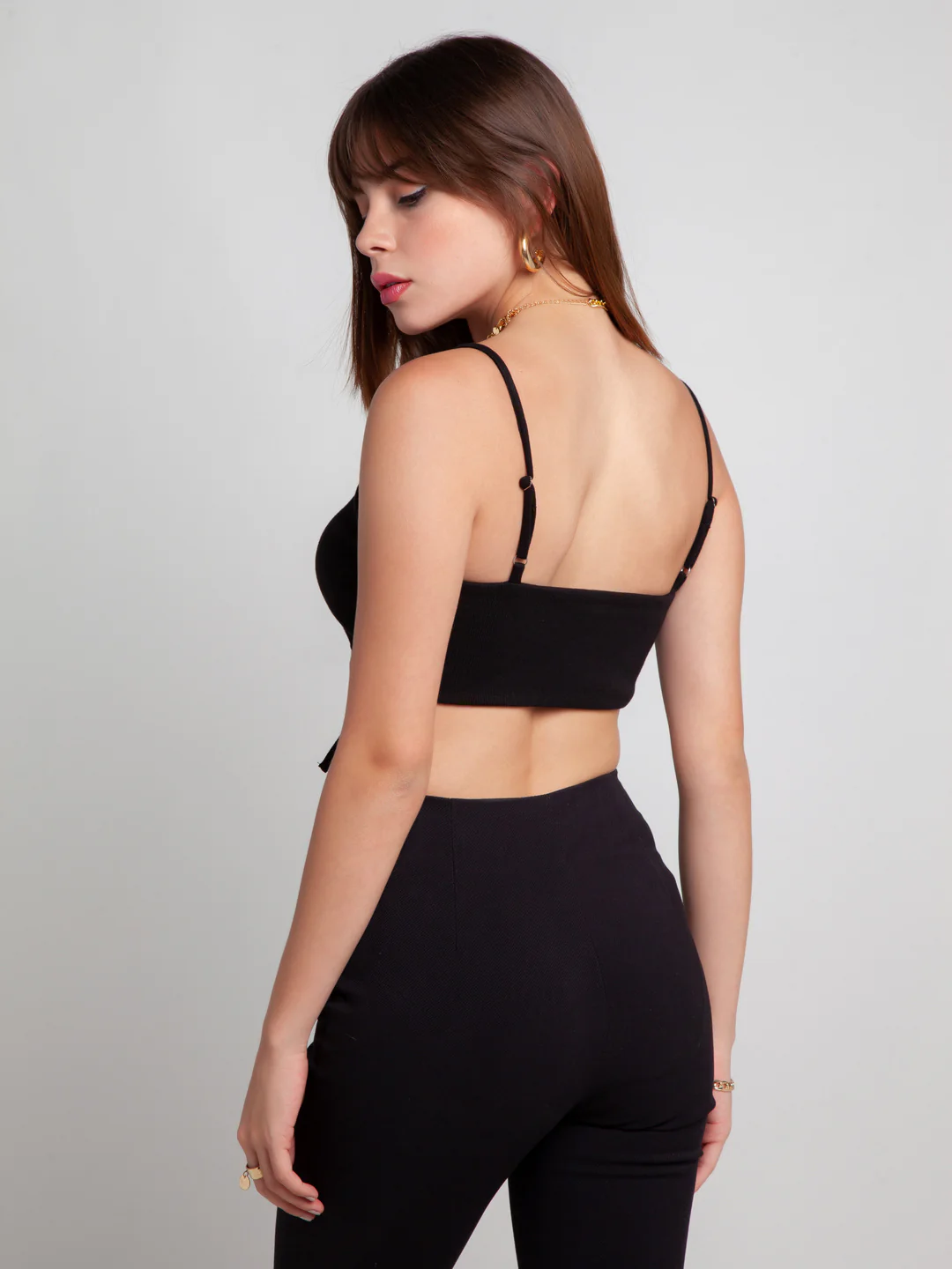 Black Solid Strappy Crop Top - Image 3