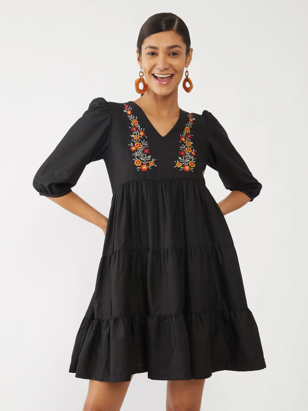 Black Solid Tiered Short Dress - Image 2