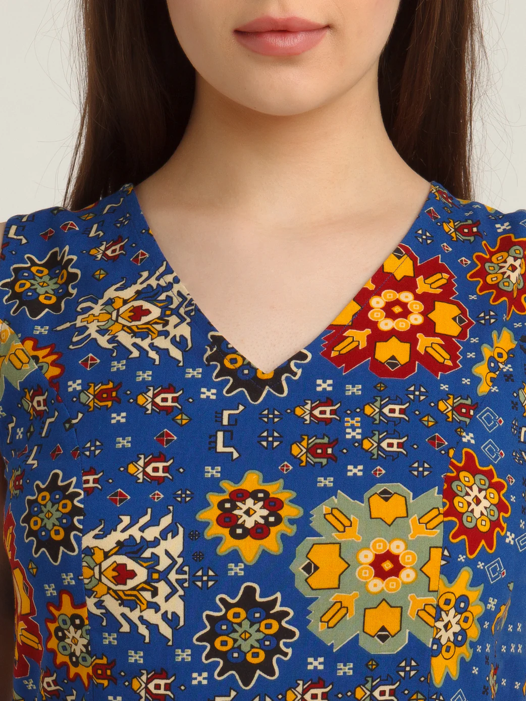 Blue Printed Crop Top - Image 6