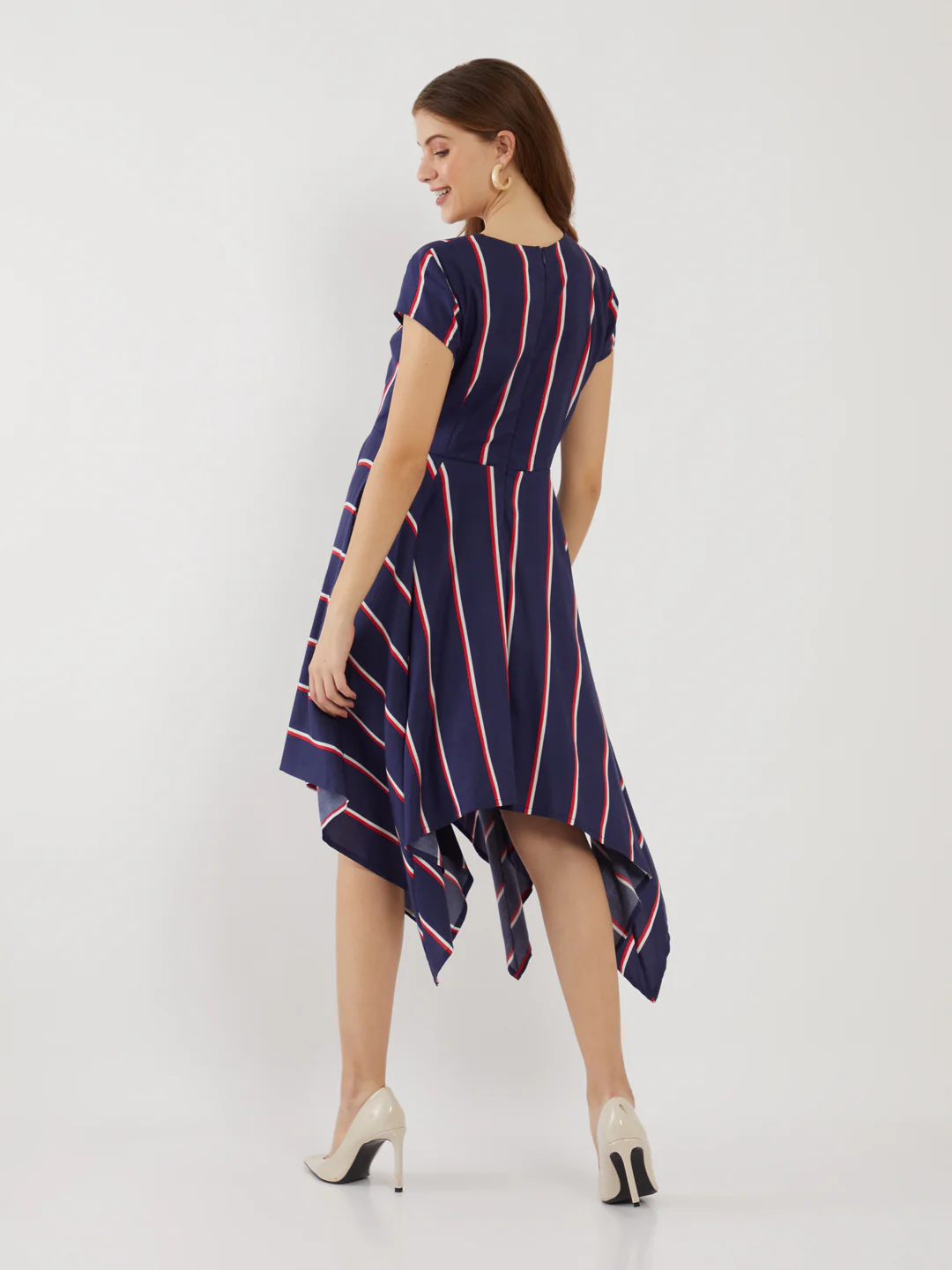 Blue Printed Wrap Midi Dress - Image 3