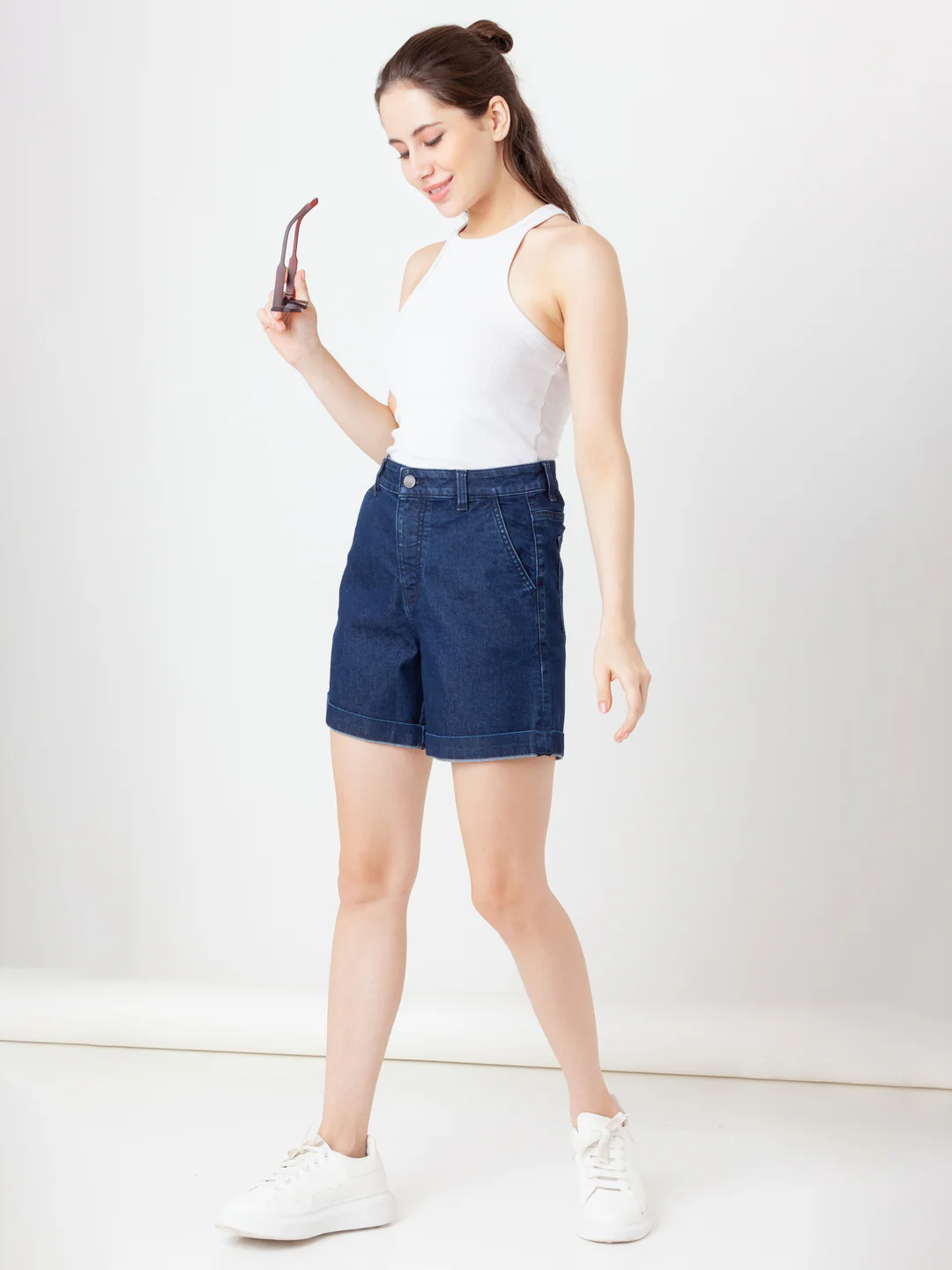 Blue Solid Denim Short Pant