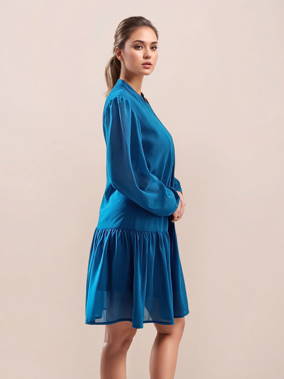 Green Solid 3/4th Sleeves Short Dress - Image 3