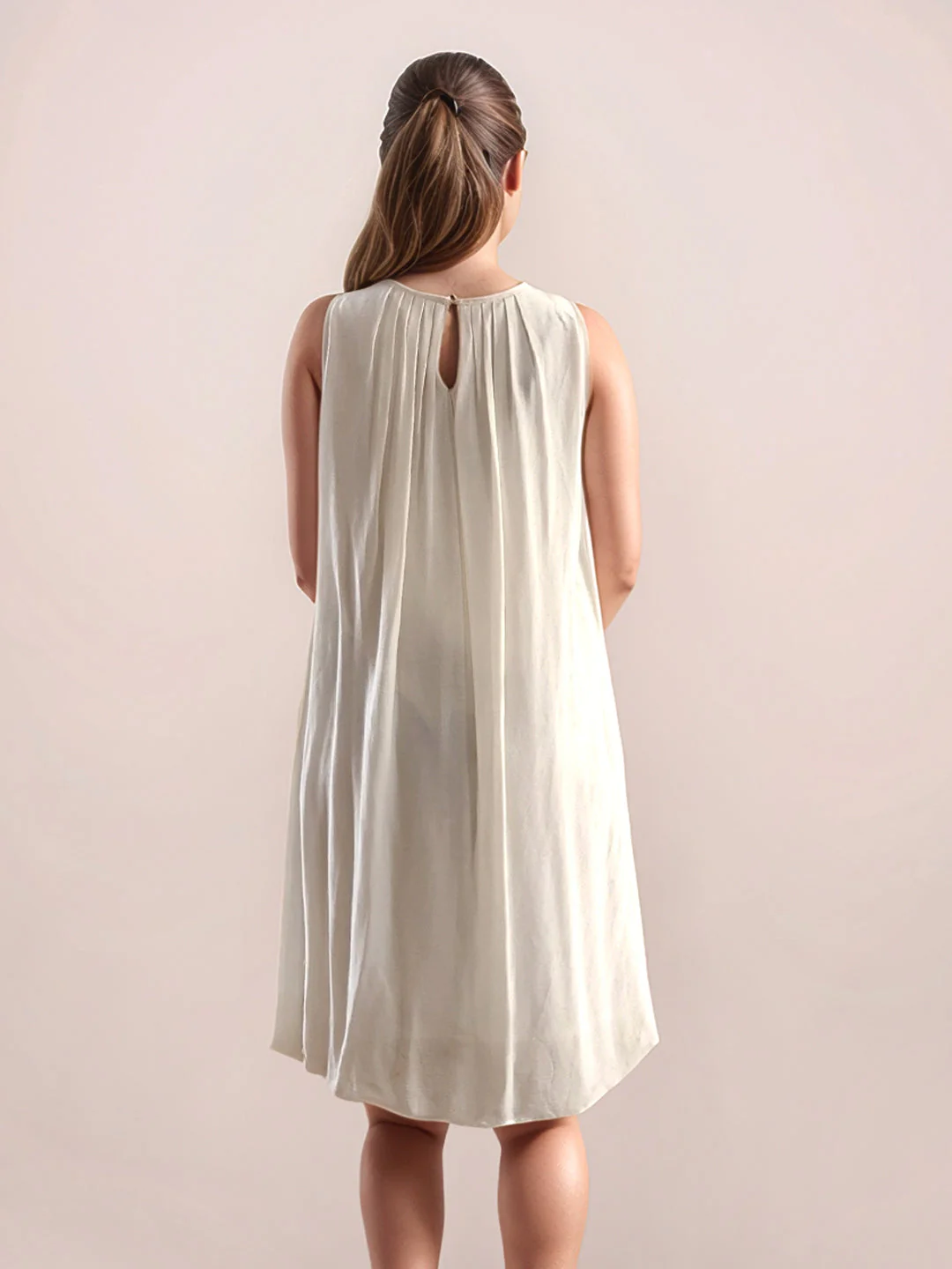 White Floral Prints Sleeveless Midi - Image 4