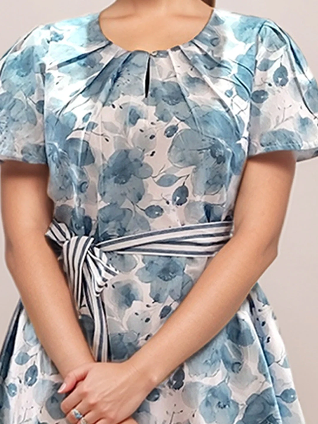 Blue Floral Short Sleeves Short Dress - Image 6