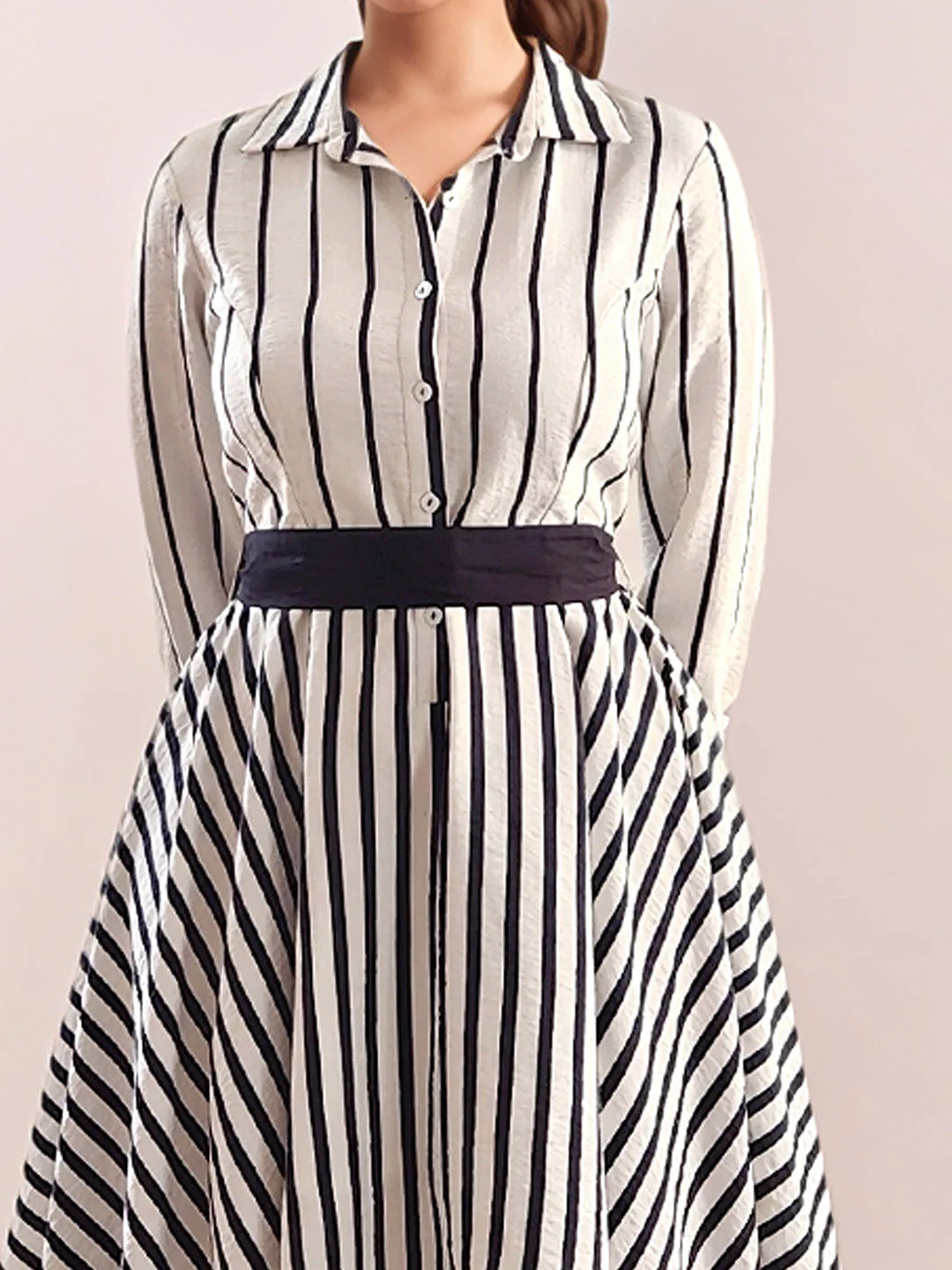 Zink London Women's Black&White Stripes Midi Dress - Image 6