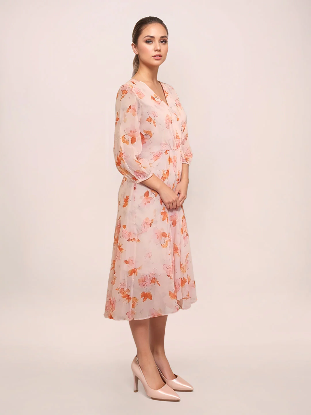 Zink London Women's Multi Floral Midi Dress - Image 3