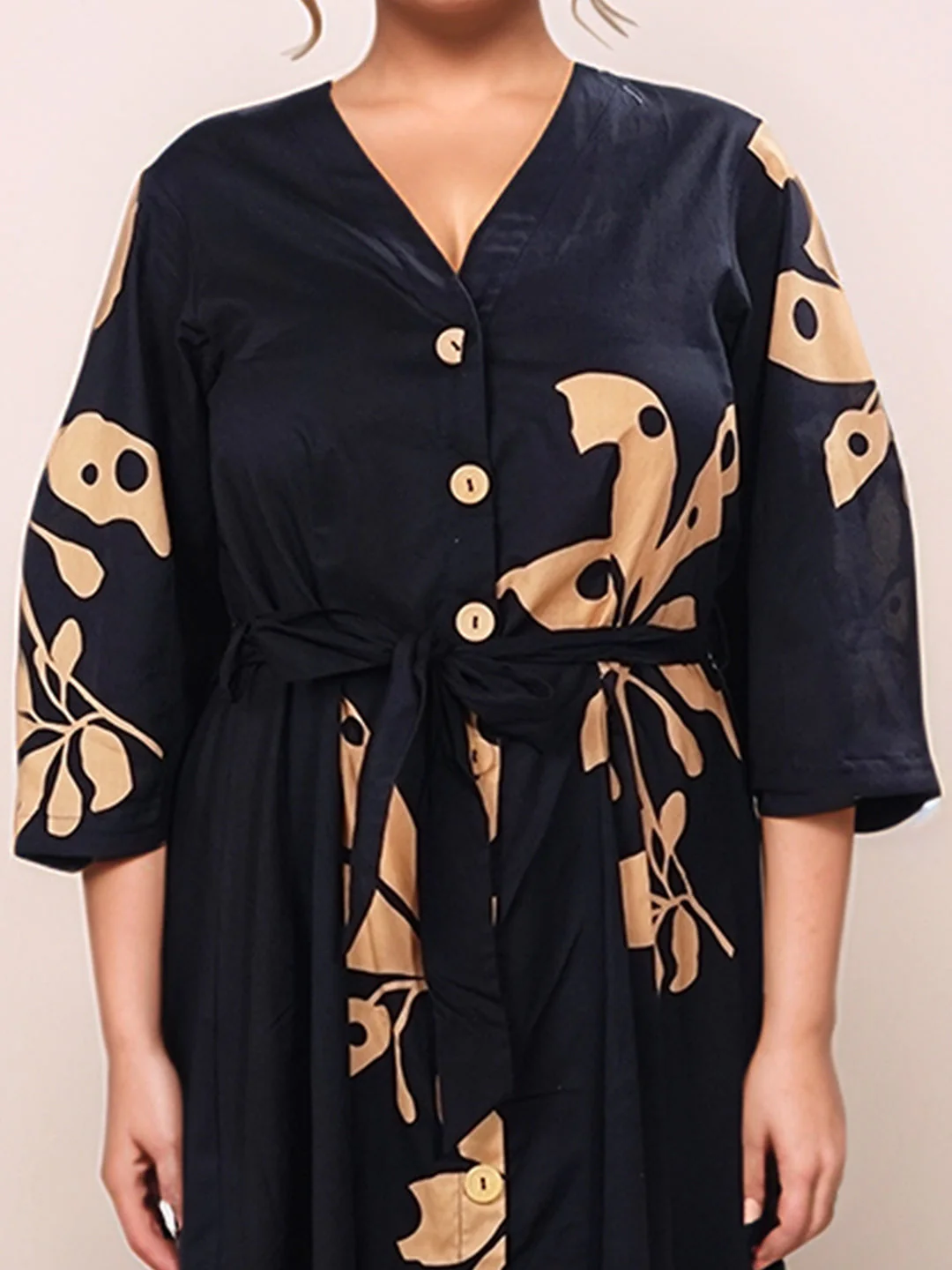 Black Floral Prints 3/4th Sleeves Midi Dress - Image 6