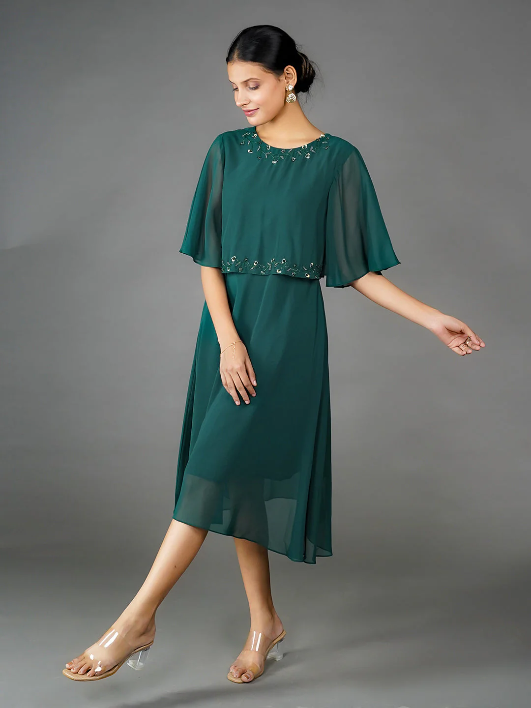 Green Solid Embroidered Flared Midi Dress - Image 5