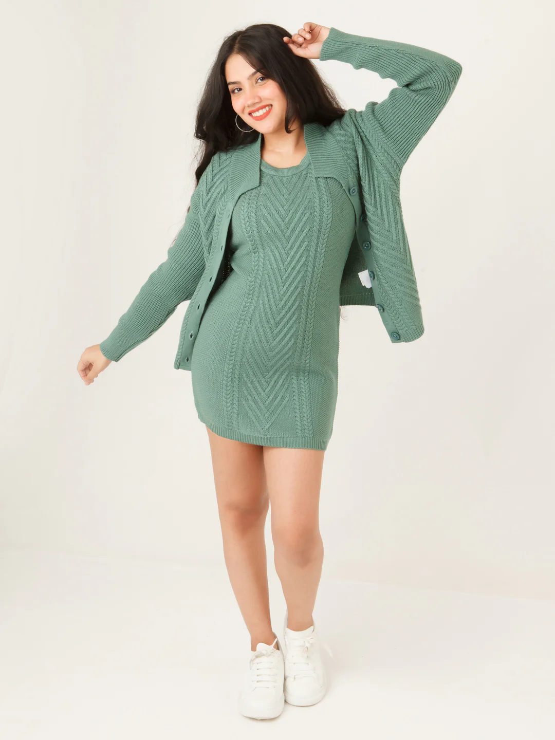 Green Solid Fitted Sweater