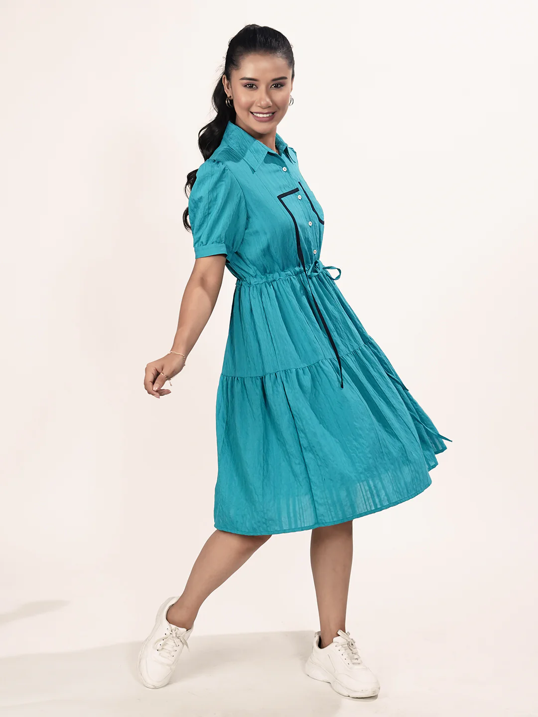 Green Solid Knee-Length A-Line Dress - Image 5