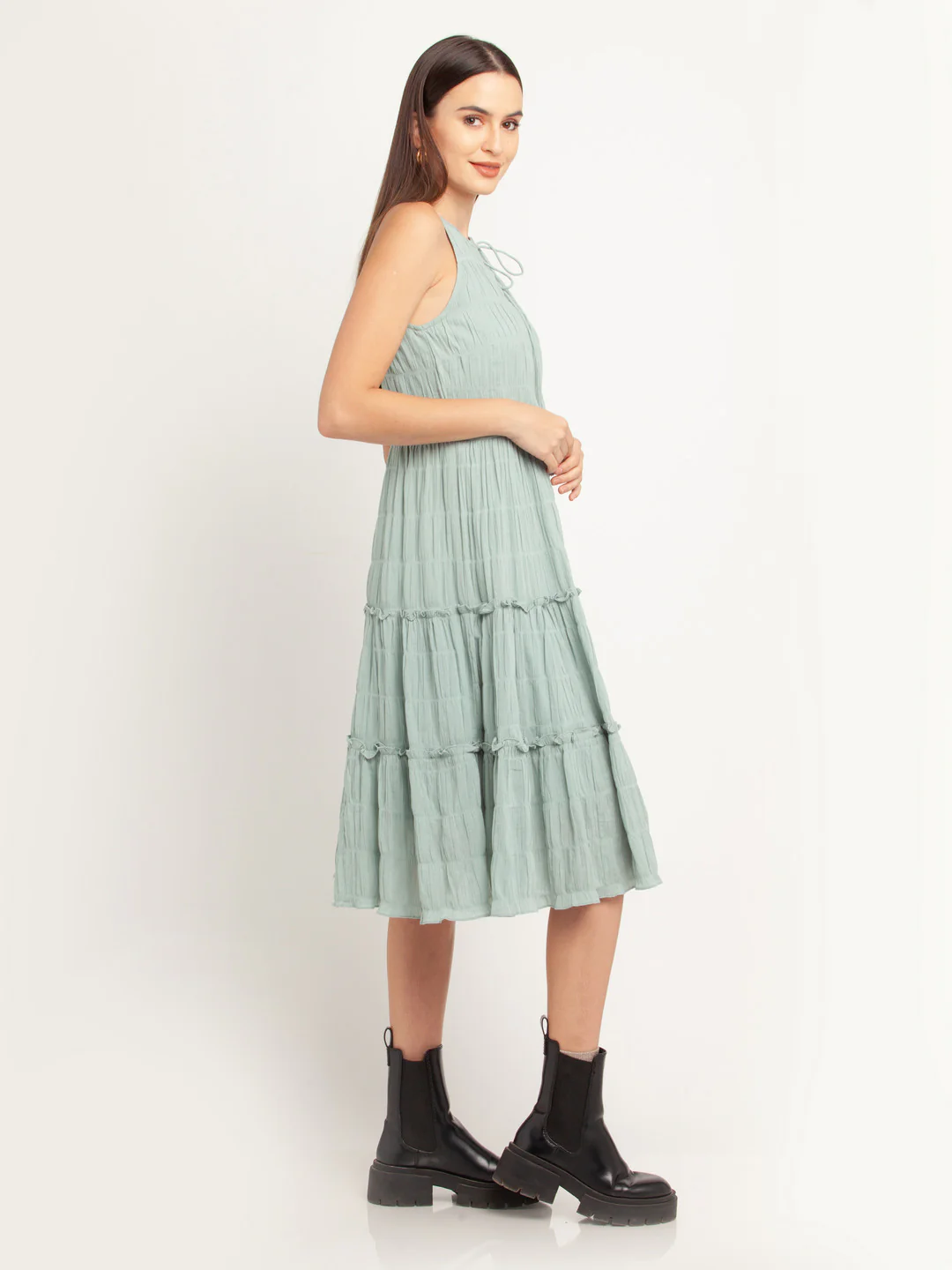 Green Solid Pleated Midi Dress - Image 3
