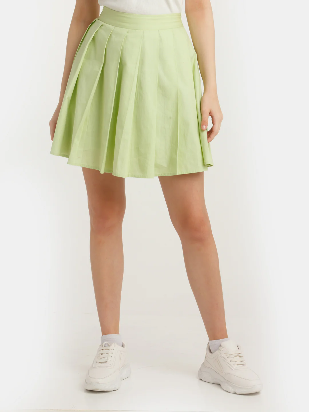 Green Solid Pleated Skirt - Image 2