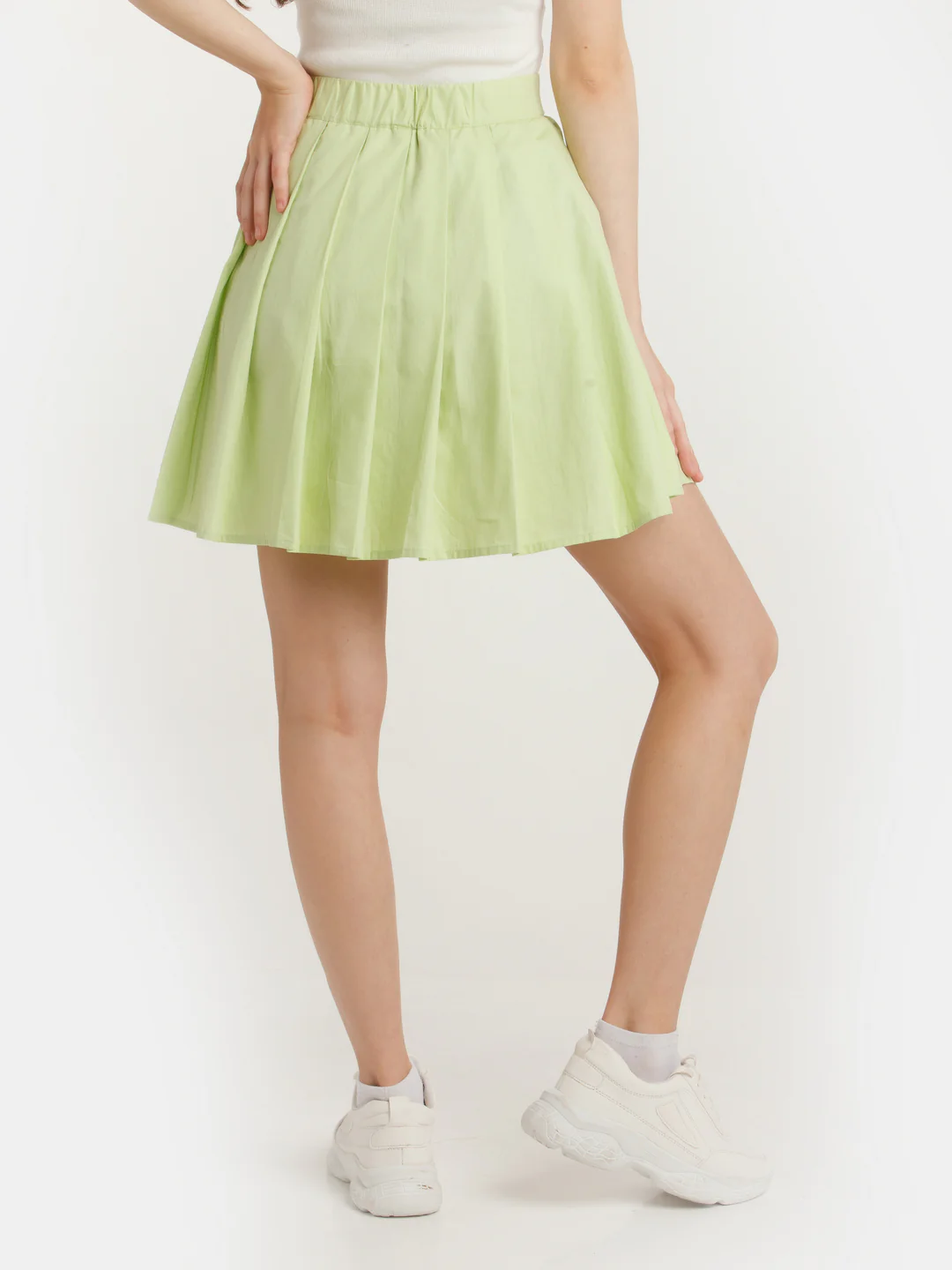Green Solid Pleated Skirt - Image 4