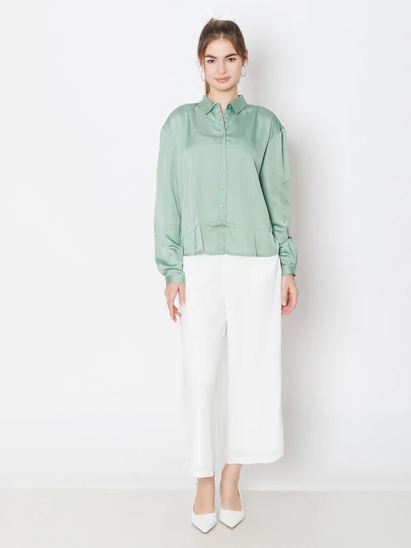 Green Solid Regular Fit Shirt - Image 5