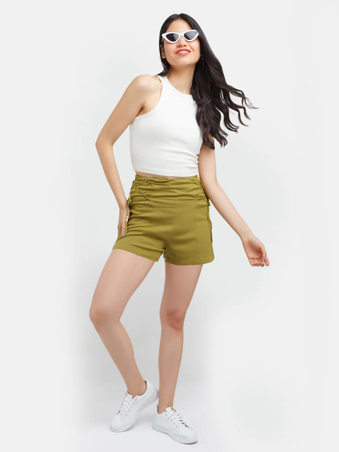 Green Solid Regular Shorts - Image 5
