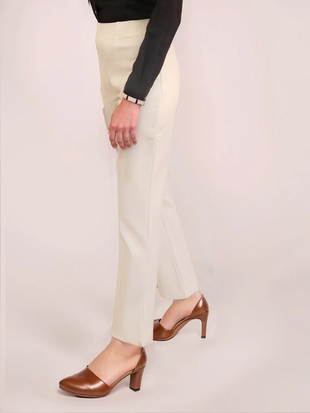 Zink London Women's White Solid Trouser - Image 3