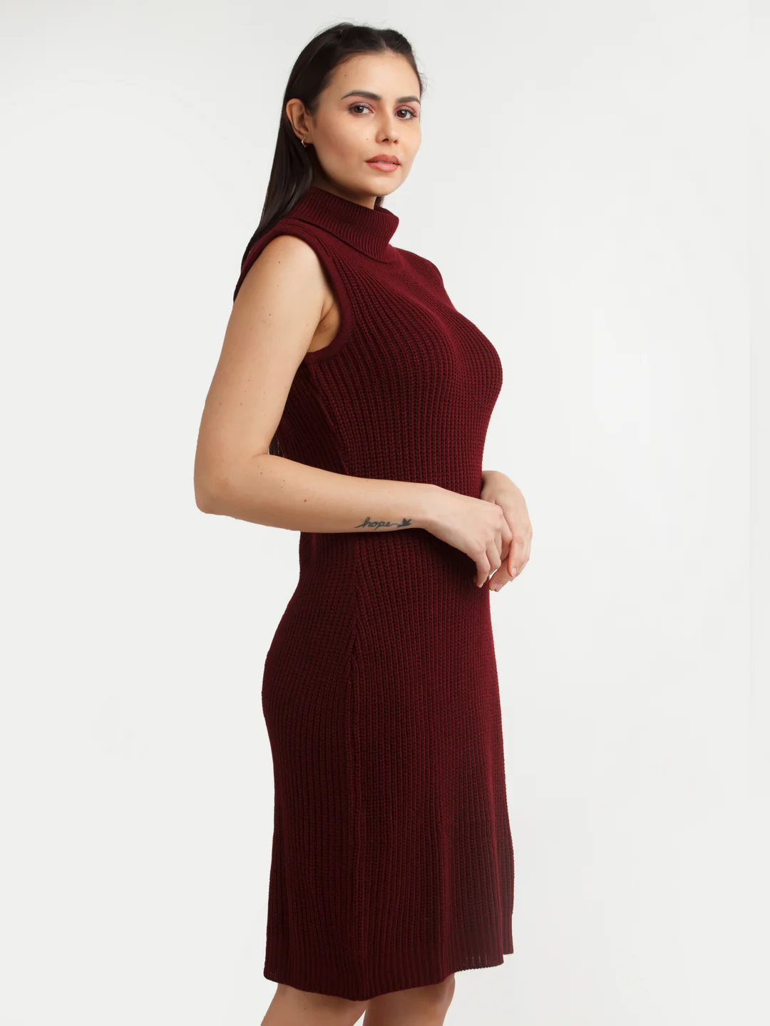Maroon Solid Midi Dress - Image 3