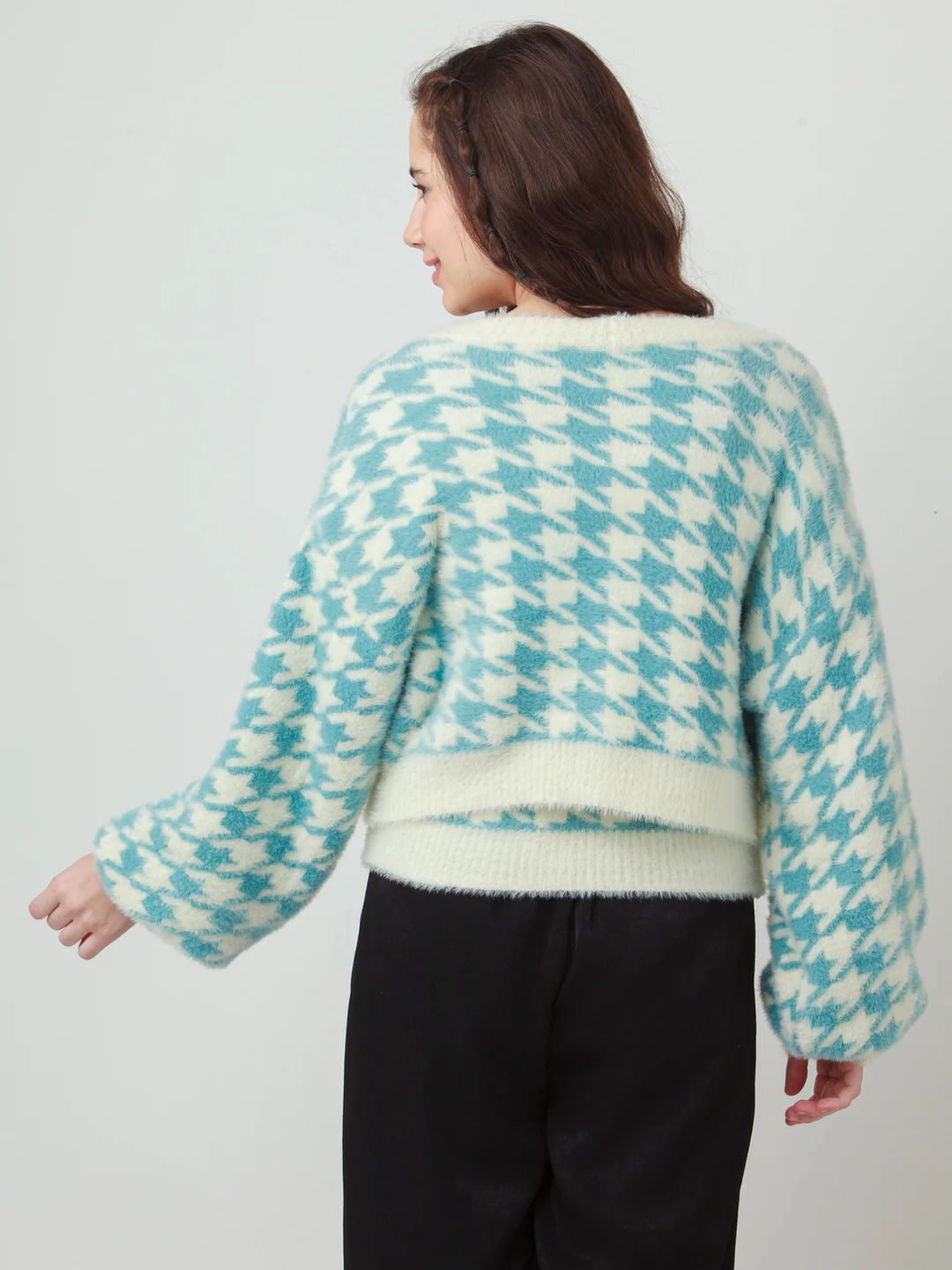 Multicolor Printed Layered Sweater - Image 4