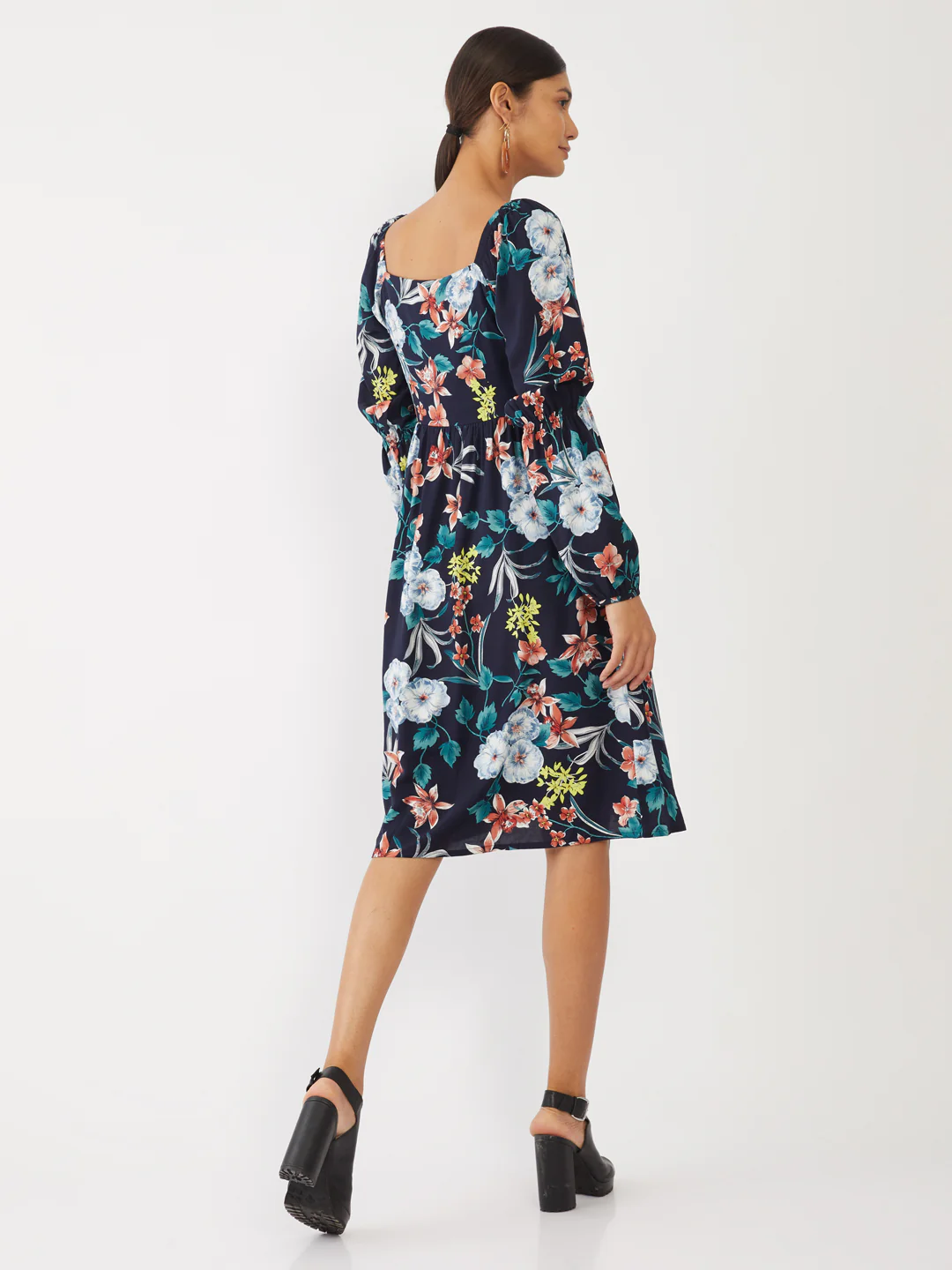Navy Blue Printed Puff Sleeve Midi Dress - Image 4