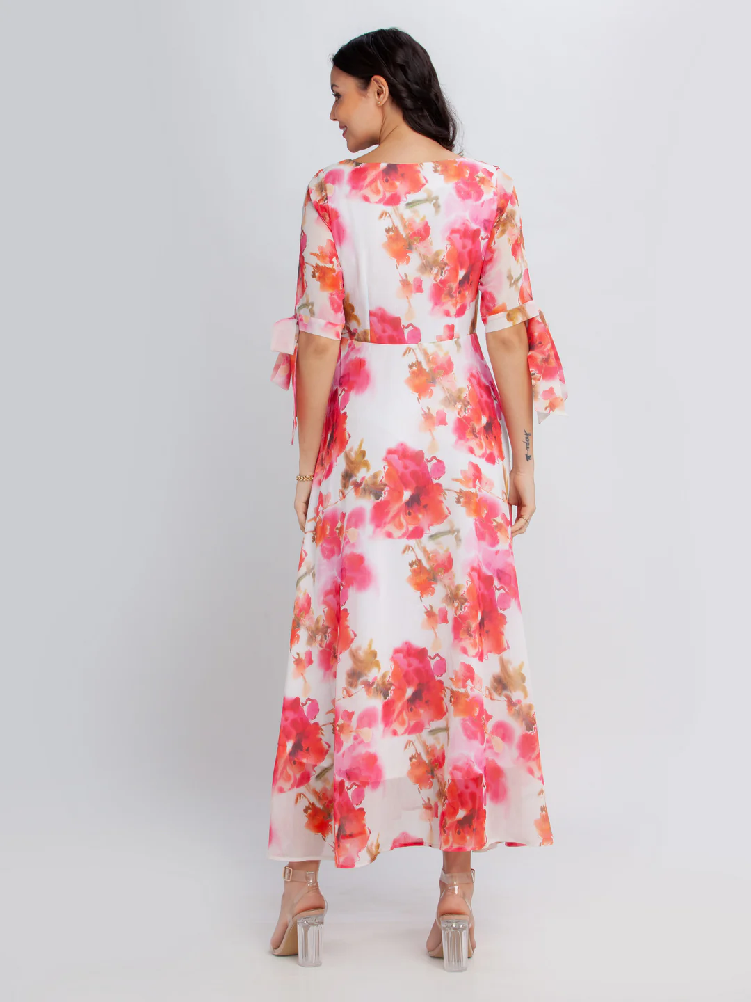 Off White Printed Tie-Up Maxi Dress - Image 4