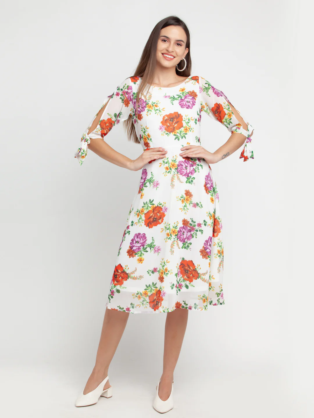 Off White Printed Tie-Up Midi Dress - Image 2