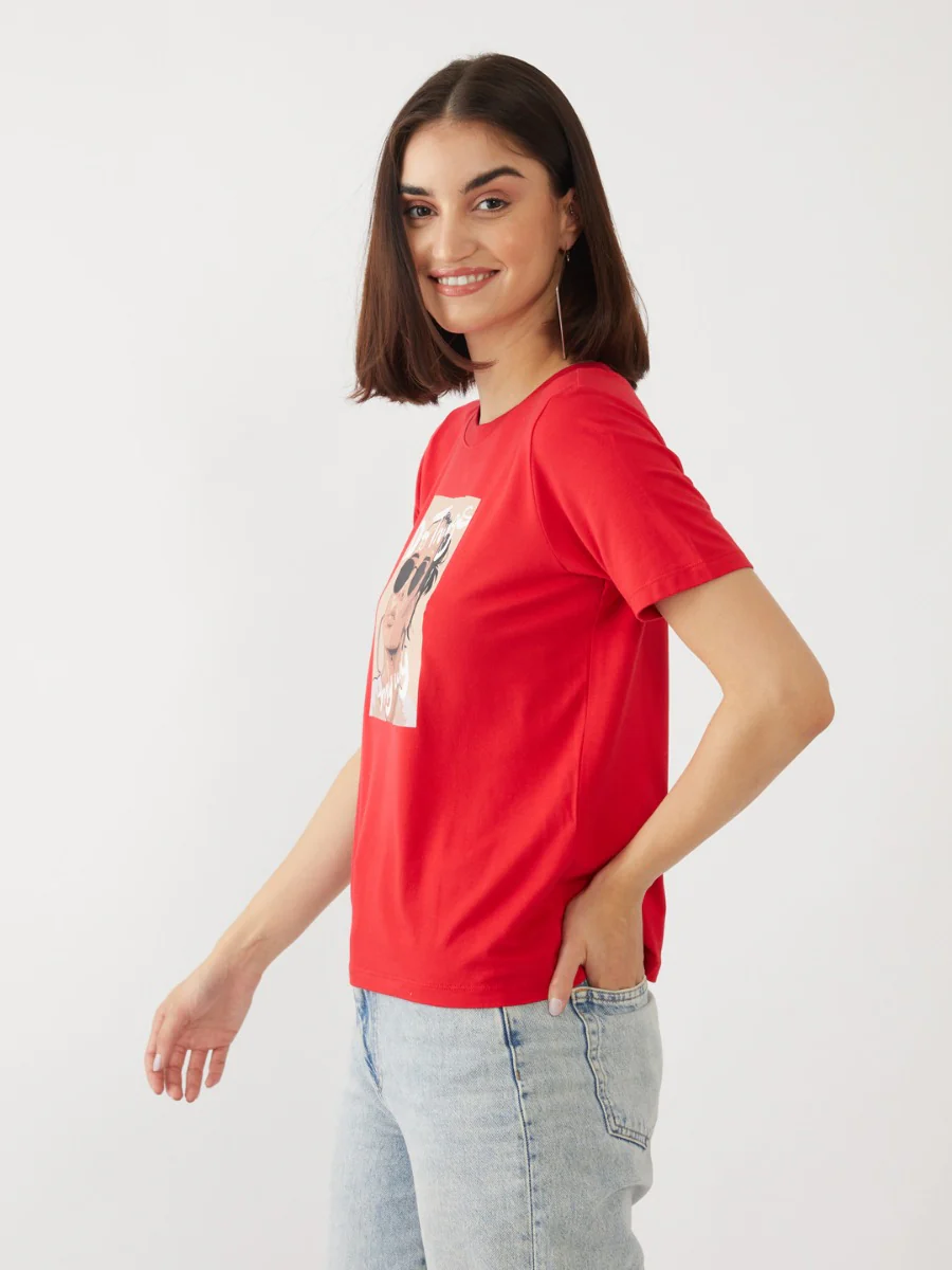 Red Graphic Print T-Shirt - Image 3