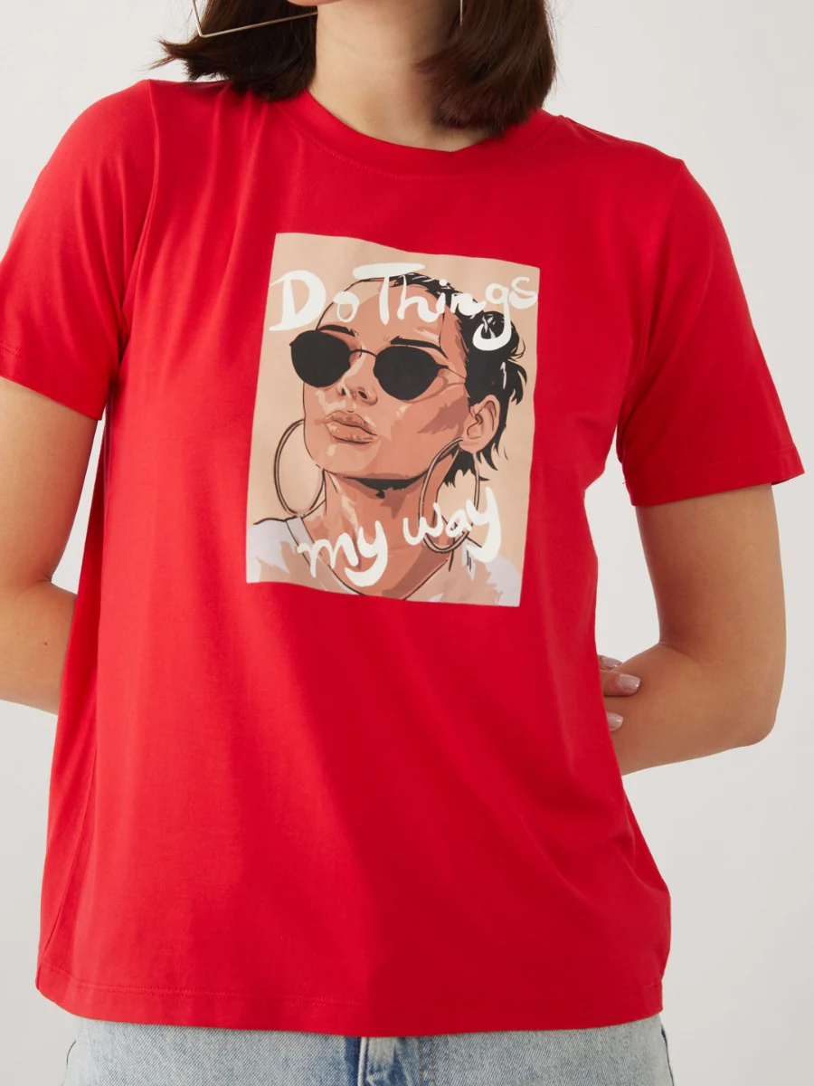 Red Graphic Print T-Shirt - Image 6