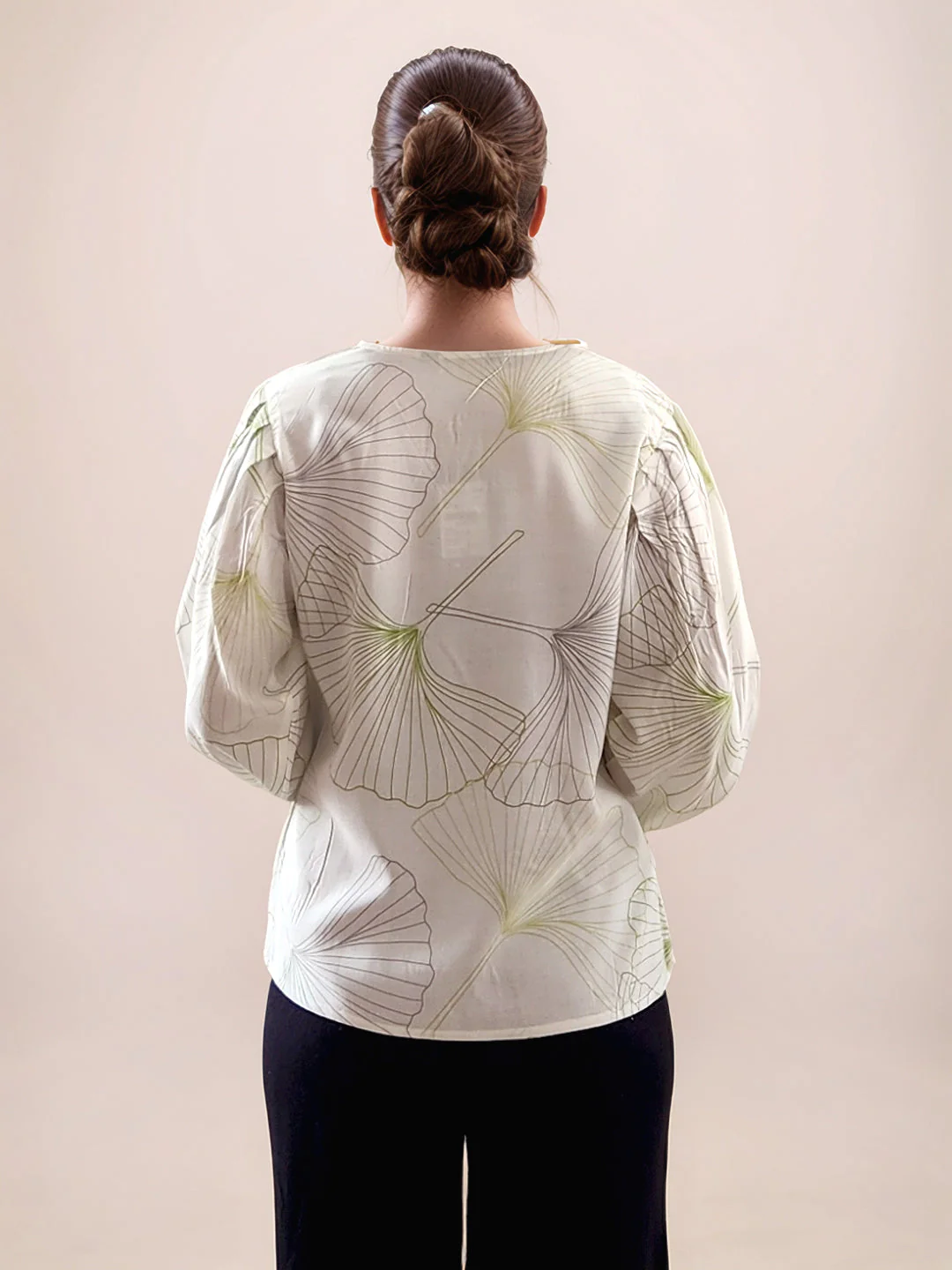 Multi-Colored Tropical Print Long Sleeves Top - Image 4