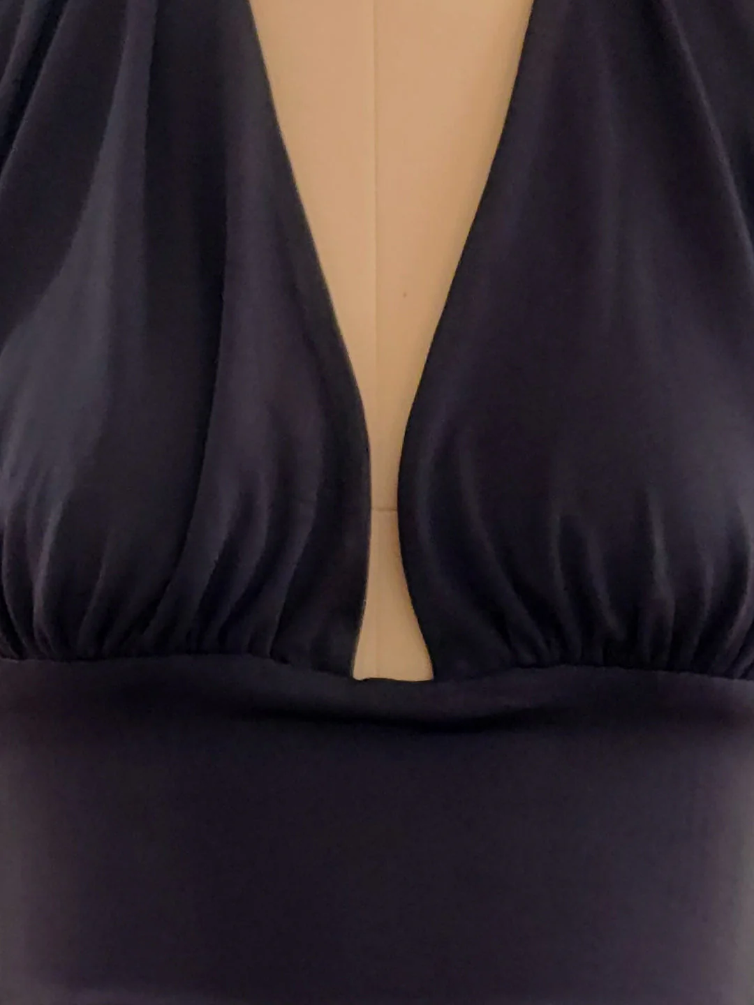 Black Solid Sleeveless Top - Image 5
