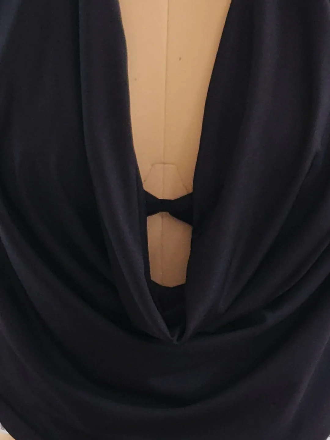 Black Solid Sleeveless Top - Image 5