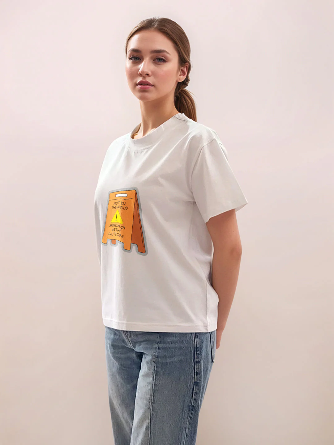 White Graphic Print Half Sleeves T-Shirt - Image 3
