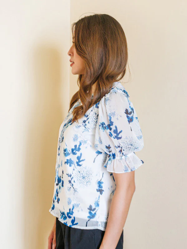 White Floral Print Basic Top - Image 3