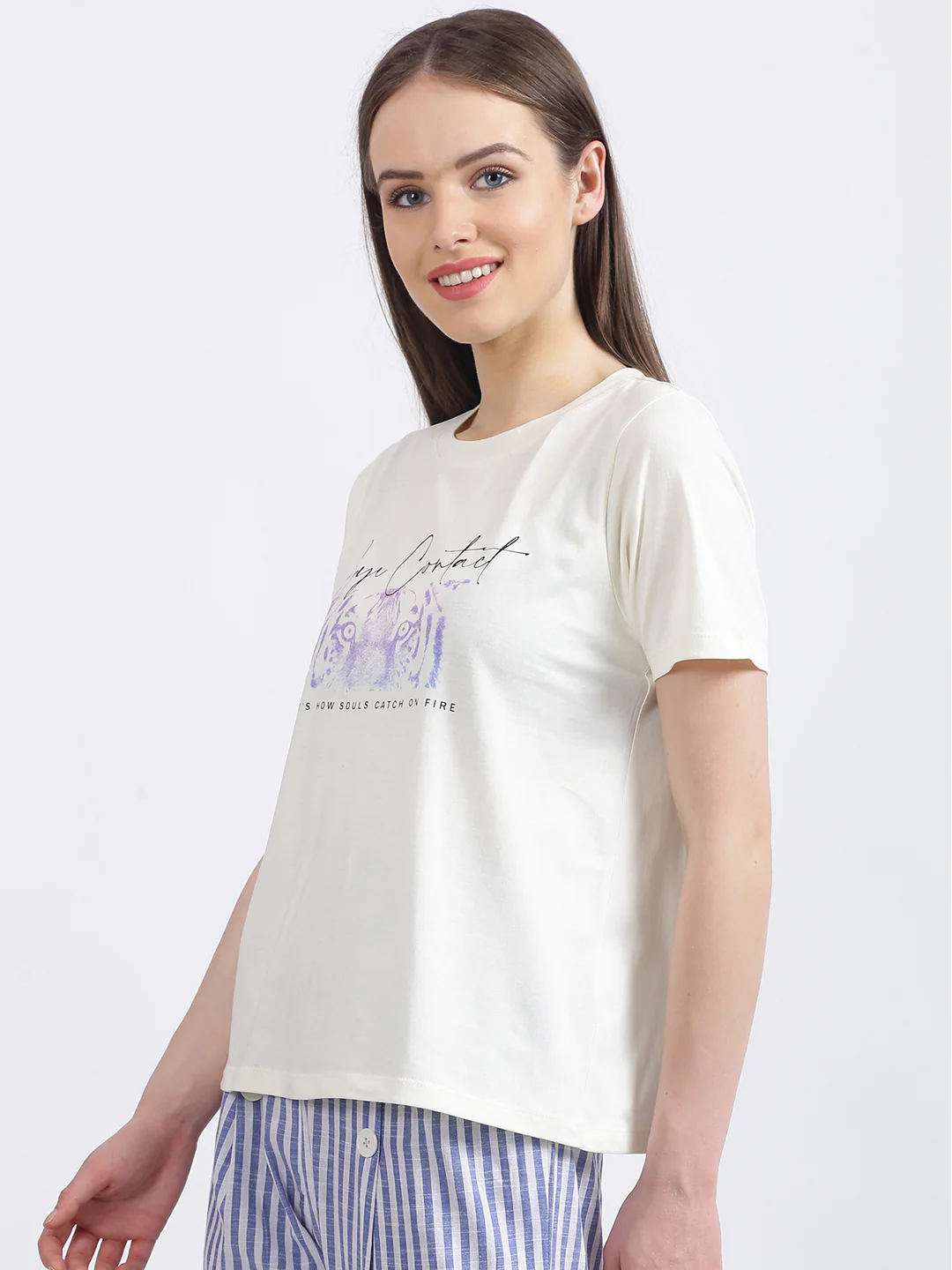 White Graphic Regular T-Shirt - Image 2