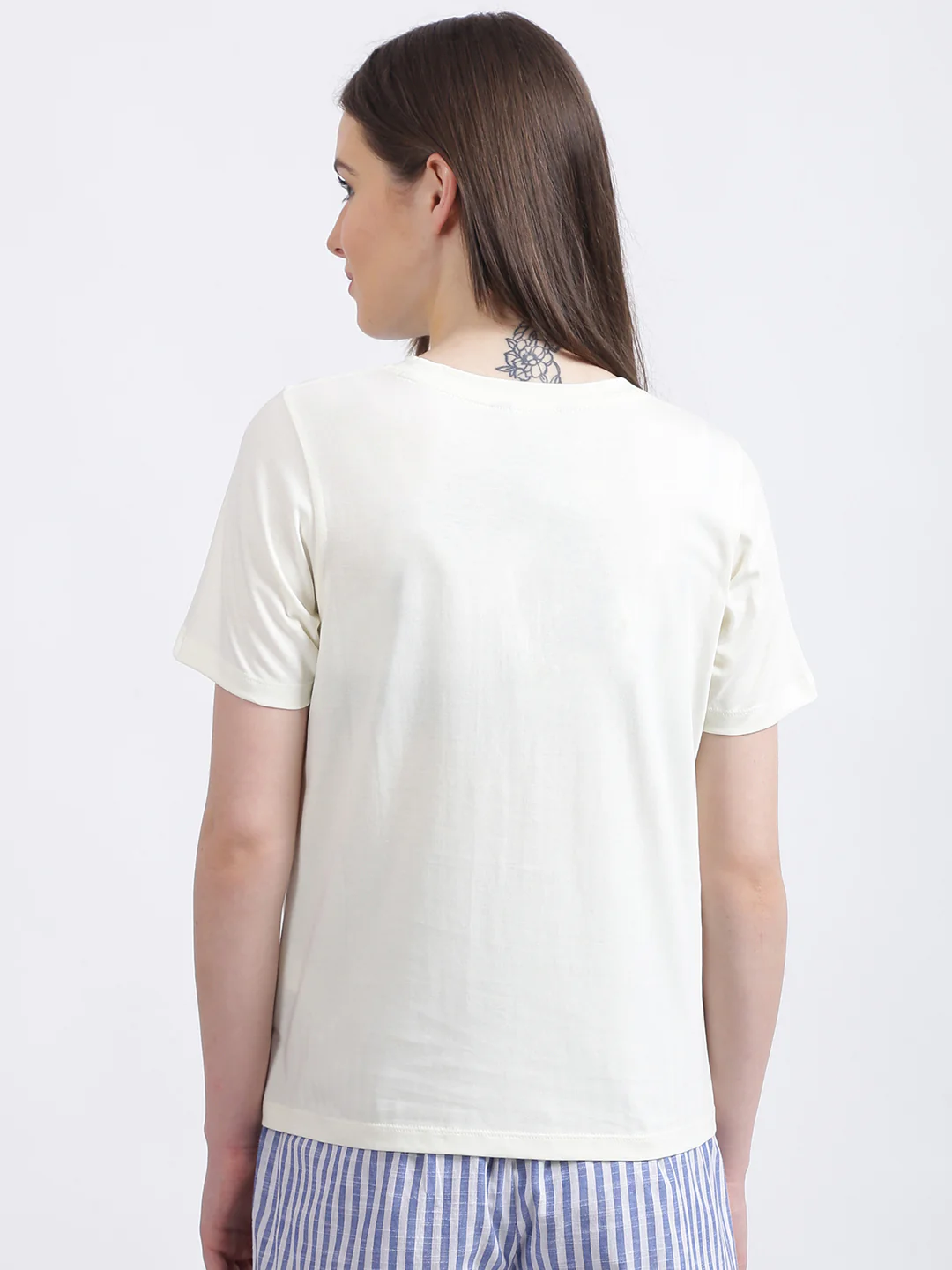 White Graphic Regular T-Shirt - Image 4