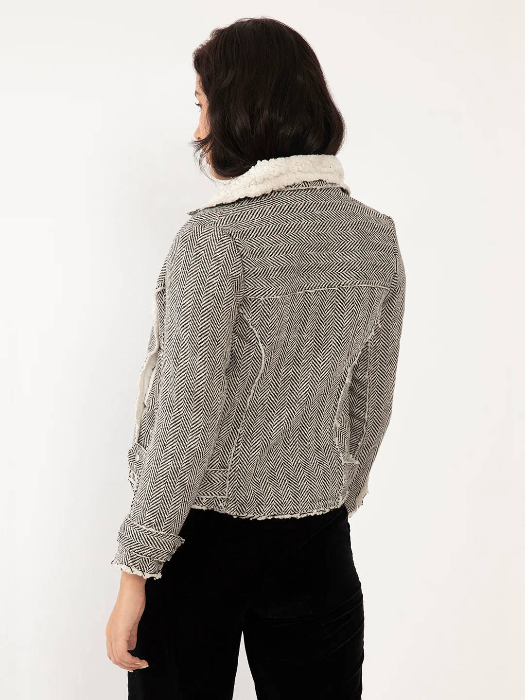 Black & White Casual Jacket - Image 4