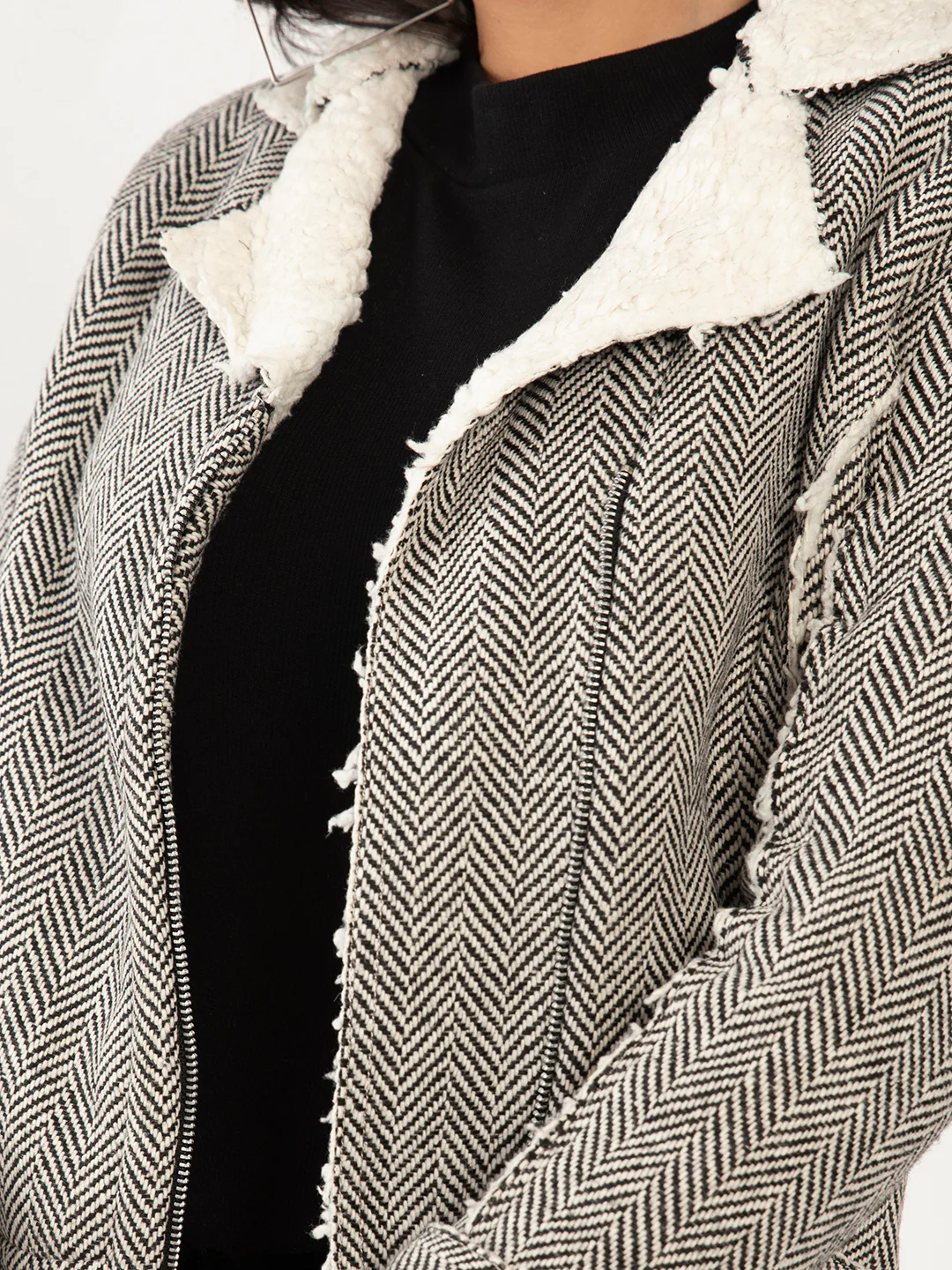Black & White Casual Jacket - Image 6
