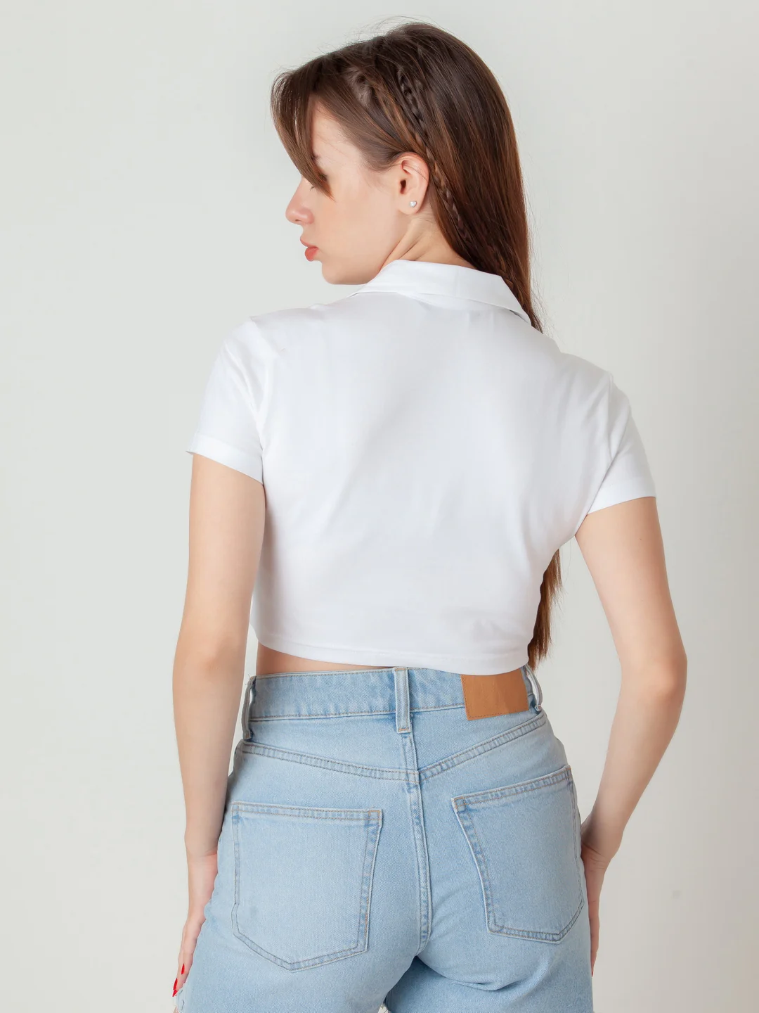 White Solid Cropped T-Shirt - Image 5