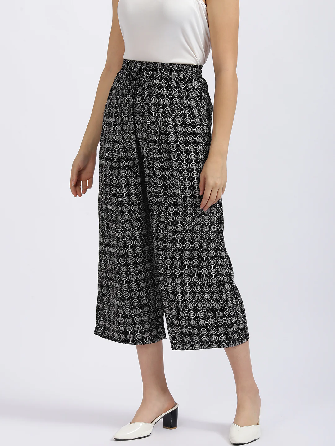 Black Geometric Print Wide Leg Culottes - Image 2