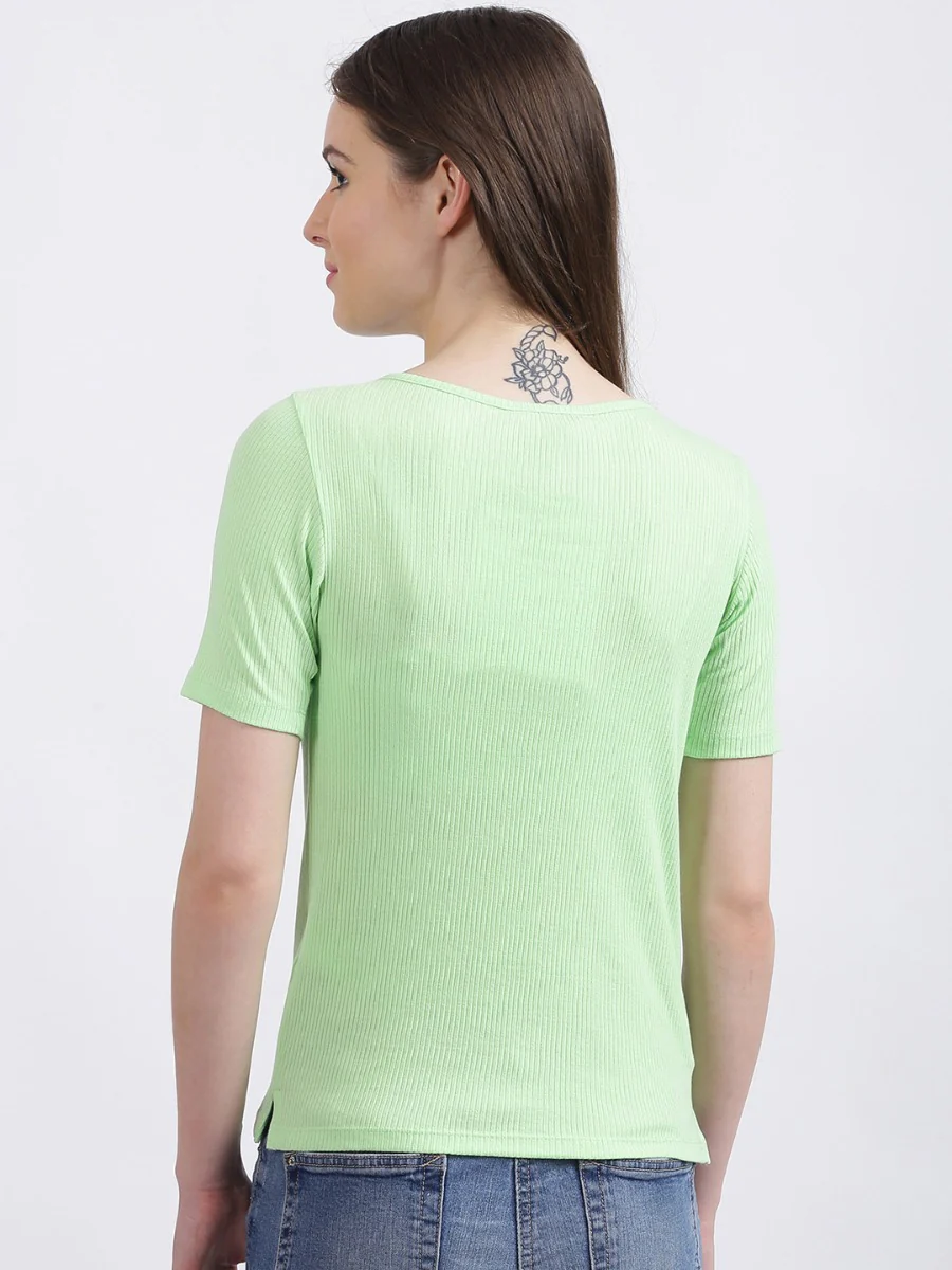 Green Solid Regular T-Shirt - Image 2